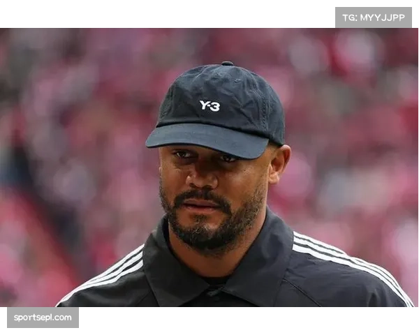 拜仁慕尼黑延续标志性4-2-3-1阵型，孔帕尼注入侵略性高位压迫灵魂